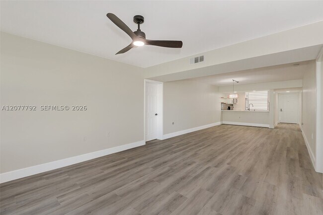 Building Photo - 1709 Whitehall Dr