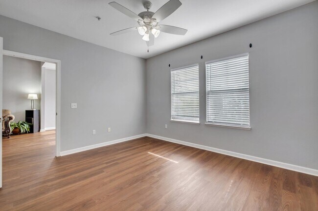 Building Photo - 2801 Chancellorsville Dr