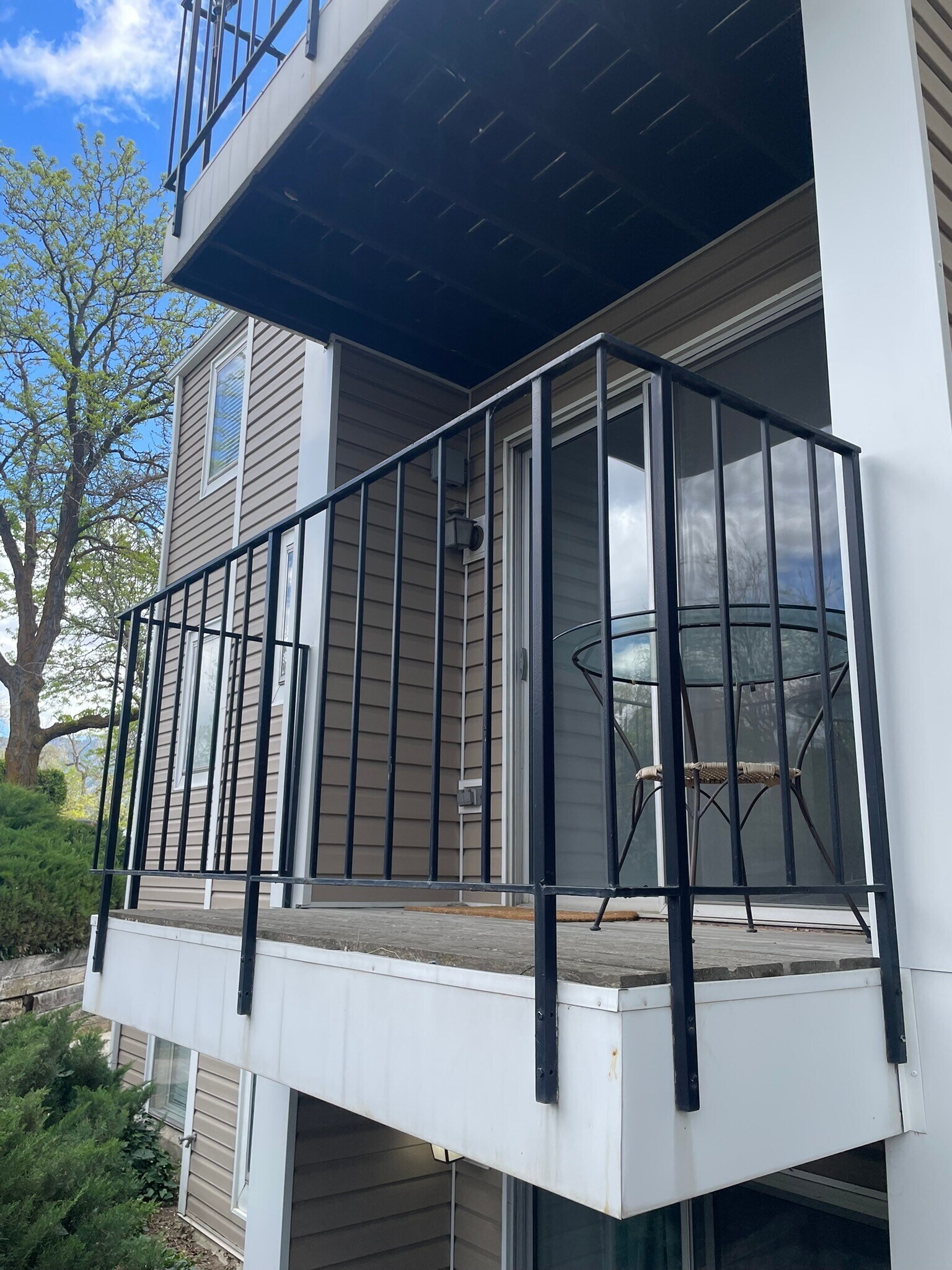 Building Photo - 1044 E Quail Park Dr