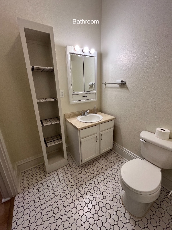 Building Photo - 1636 Hoyt Ave