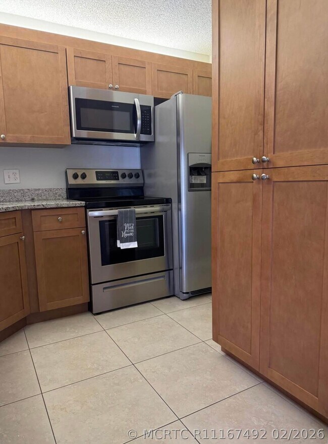 Building Photo - 3606 Alder Dr