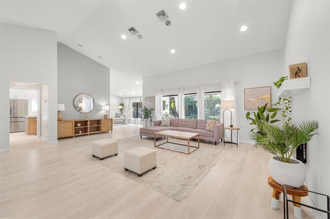 Building Photo - 1611 NW 101st Way