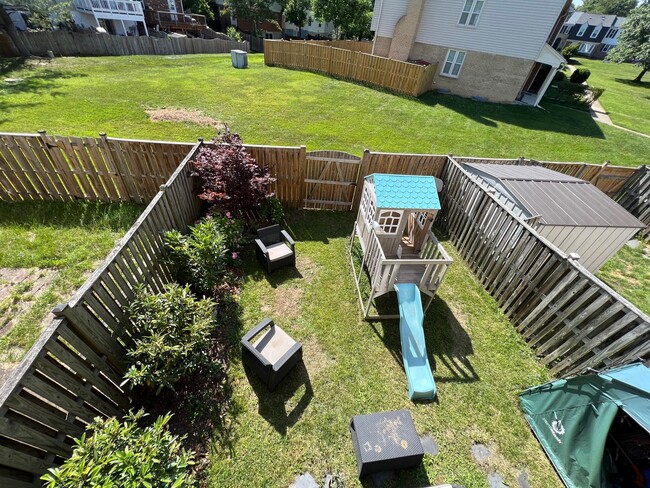 Building Photo - 6046 Bonnie Bern Ct