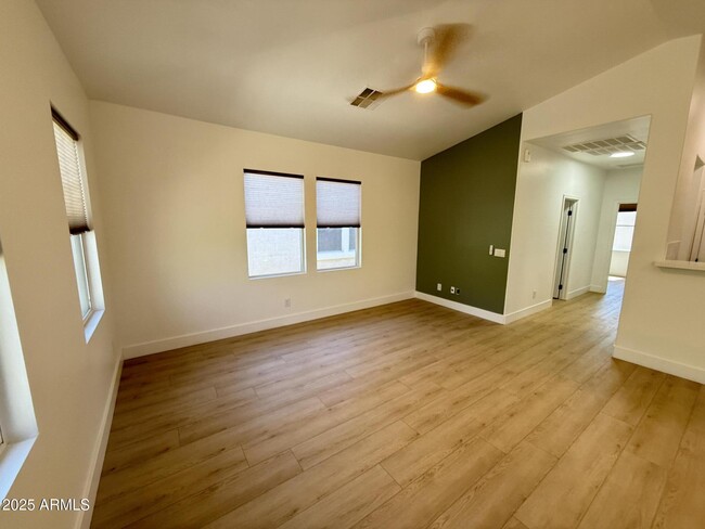 Building Photo - 34746 N 30th Dr