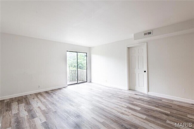 Building Photo - 3017 Pembroke Ln