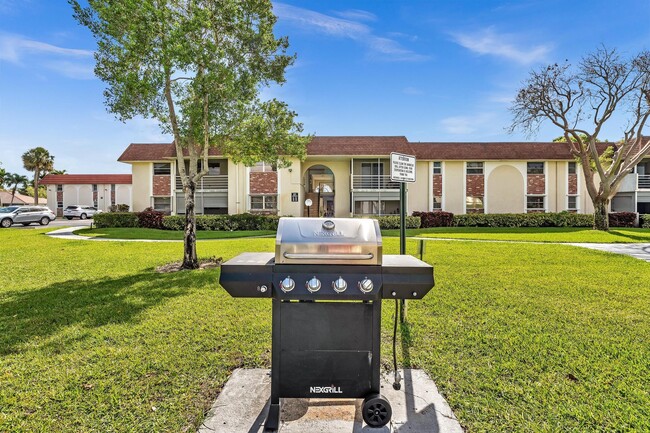 Building Photo - 22795 SW 66th Ave