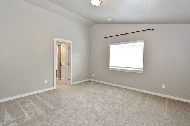 Building Photo - 10510 W Daylily Ave