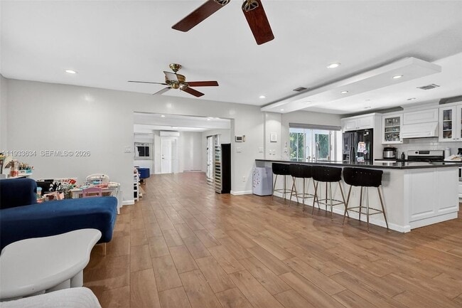 Building Photo - 11890 SW 72nd Pl