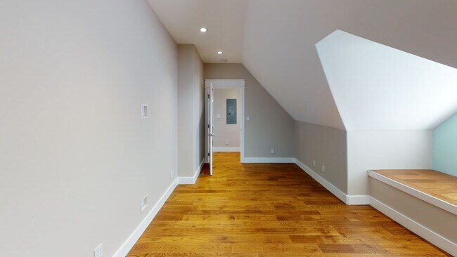 Building Photo - 1610 Forest Ave