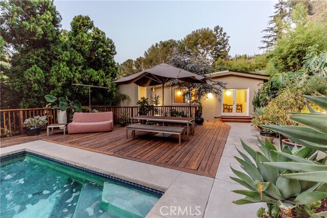 Building Photo - 2412 Canyon Oak Dr