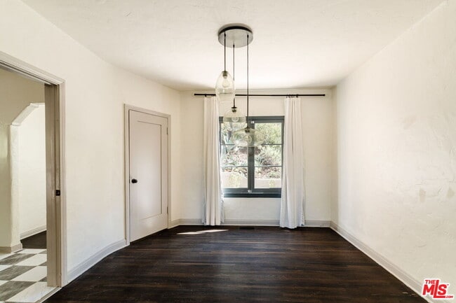 Building Photo - 1428 Holbrook St