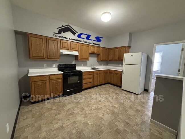 Building Photo - 1400 North Ave