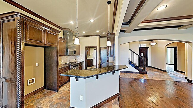 Building Photo - 13604 Gentry Dr