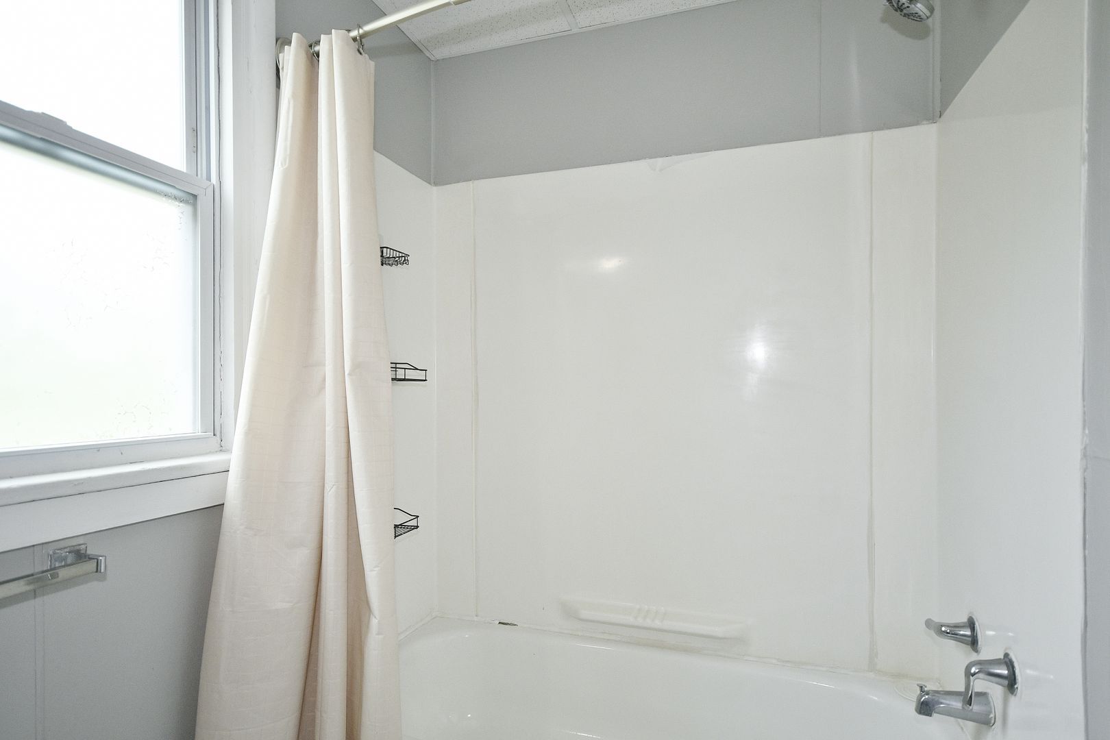 Building Photo - 1037 N 6th St