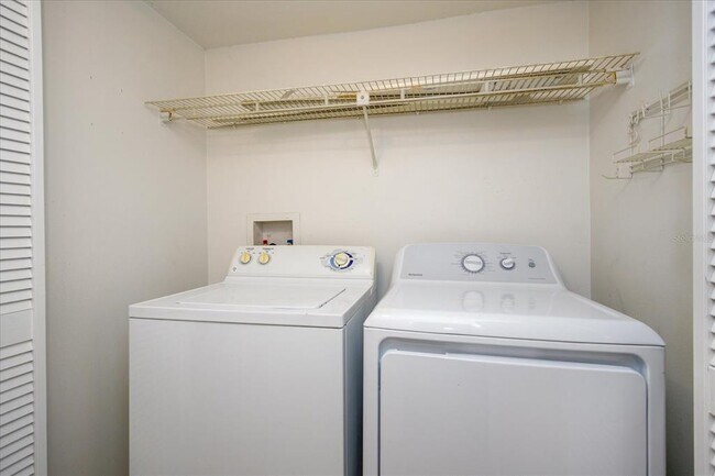 Building Photo - 5013 Vineland Rd