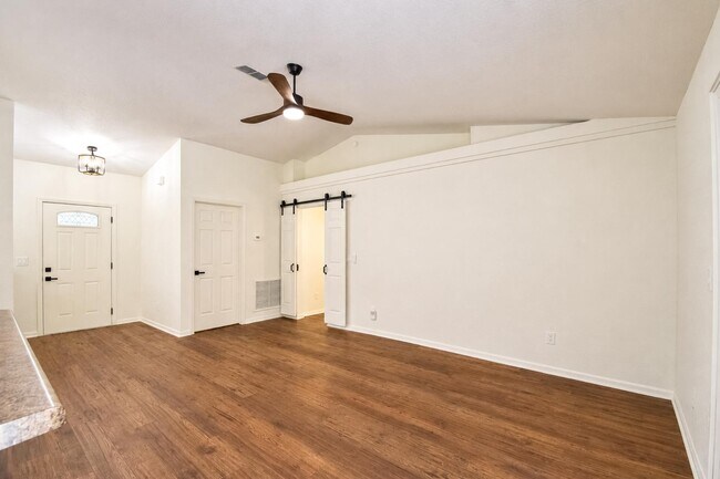 Building Photo - 5373 NW 64 St