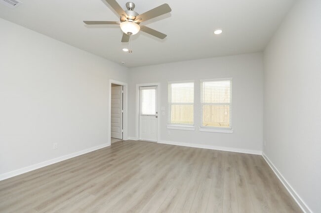 Building Photo - 8462 Sweet Cherry Ln
