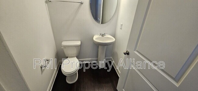 Building Photo - 443 Diamond Dove Cv