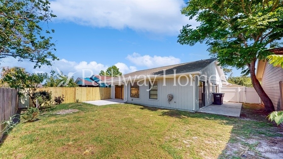 Building Photo - 3239 Curry Woods Cir