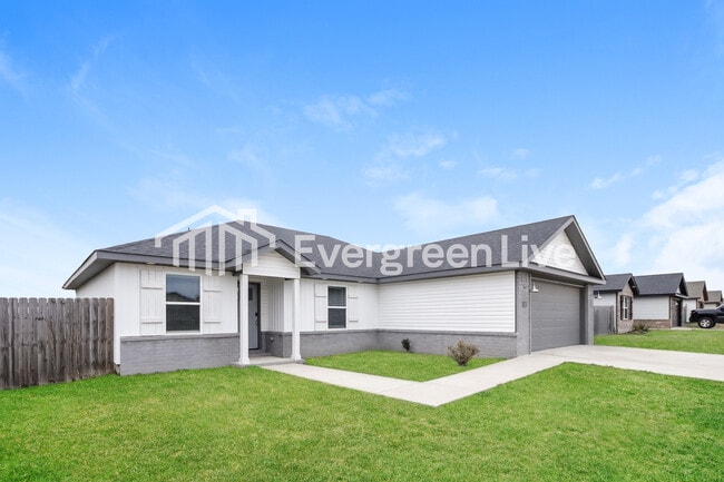 Building Photo - 341 N Mojave St