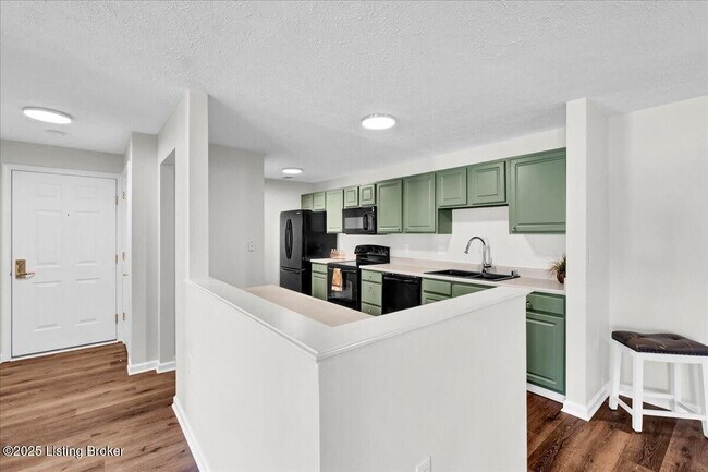 Building Photo - 6406 Shelton Circle