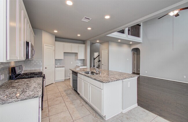 Building Photo - 24331 Kee Cresta Ct