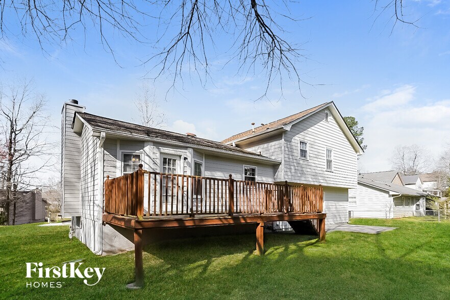 Building Photo - 5029 Shelley Ct NE