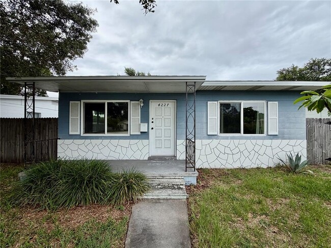 Building Photo - 4227 5th Ave N