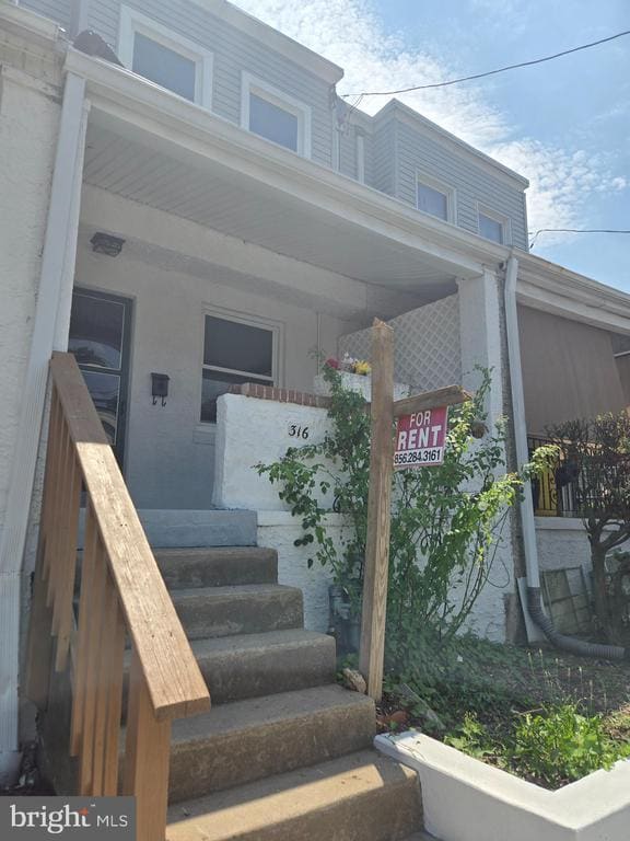 Building Photo - 316 Woodbine Ave