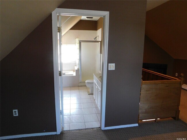 Building Photo - 360 Woodland Dr