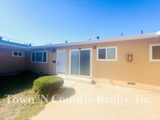 Building Photo - 215 W Alvin Dr