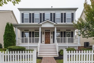 Building Photo - 2705 Mae Wade Ave