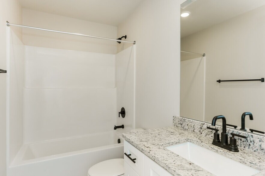 Building Photo - 179 Egret Ct