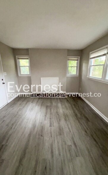 Building Photo - 1689 Thrasher Ct