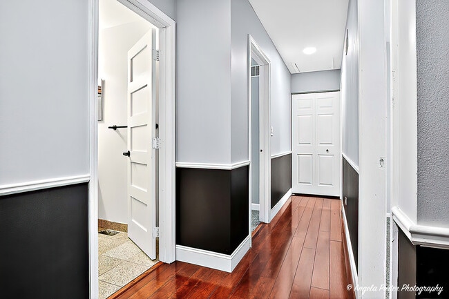 Building Photo - 1161 Hampton Ln