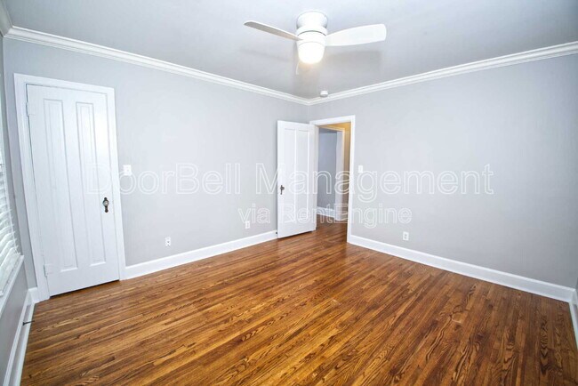 Building Photo - 1347 S Indianapolis Ave