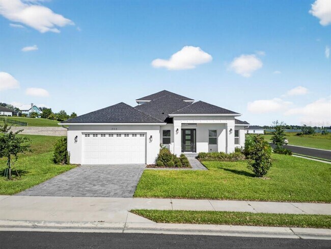Primary Photo - 200 Snowy Orchid Way