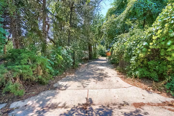 Building Photo - 7580 W 33rd Ave