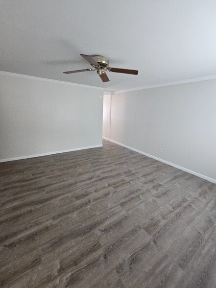 Building Photo - 2049 Nancy Cir