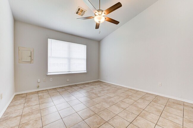 Building Photo - 1314 Commerce Dr