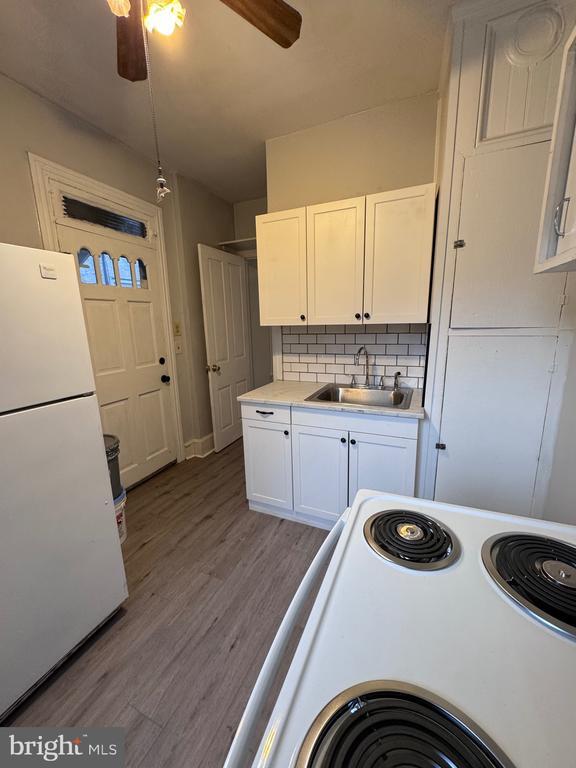 Building Photo - 1710 Perkiomen Ave