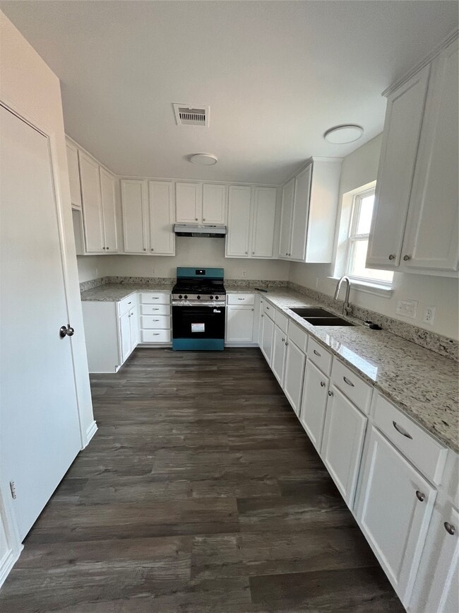 Building Photo - 9802 Morrisville Ct