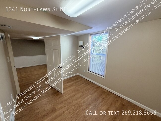 Building Photo - 1341 Northlawn St NE