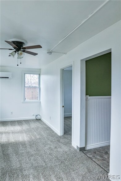 Building Photo - 21 Center St