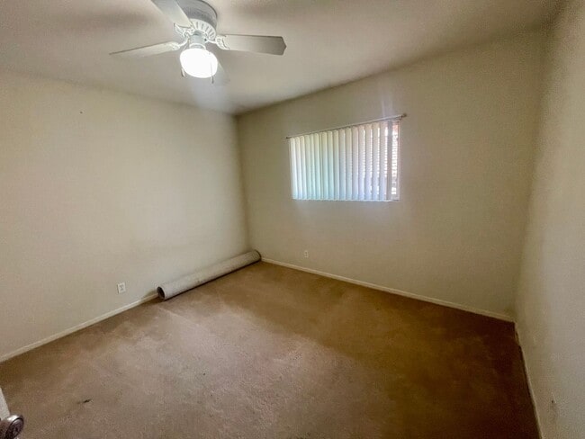 Building Photo - Gorgeous South West Escondido Home! $4,200/Month.  Pets Allowed - Text 619-889-8400