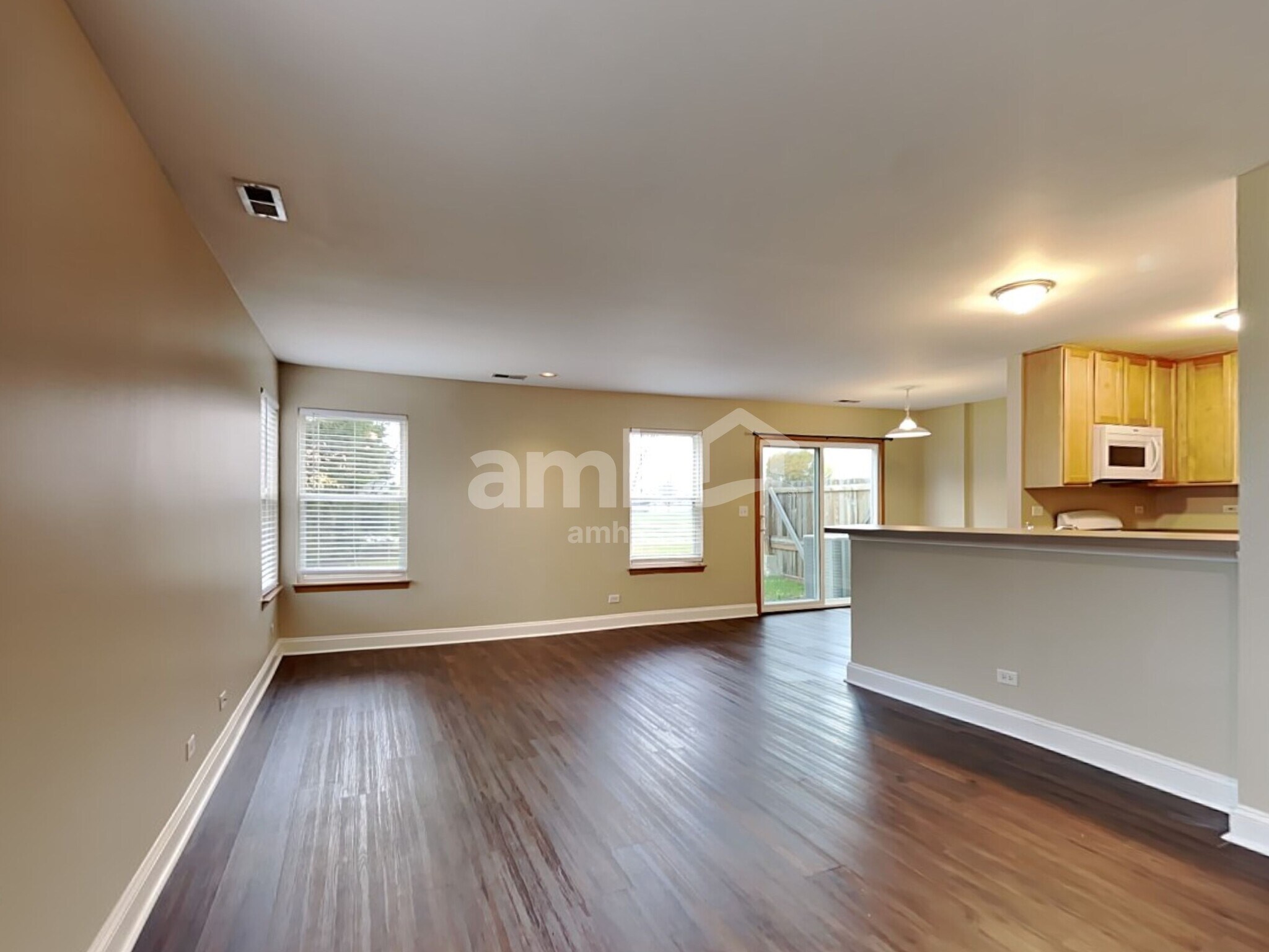 Building Photo - 240 Wedgewood Cir