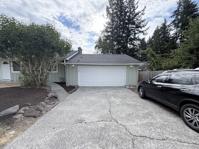 Building Photo - 2105 116th Ave NE