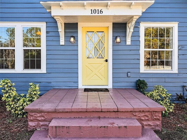 Building Photo - 1016 E Washington Ave