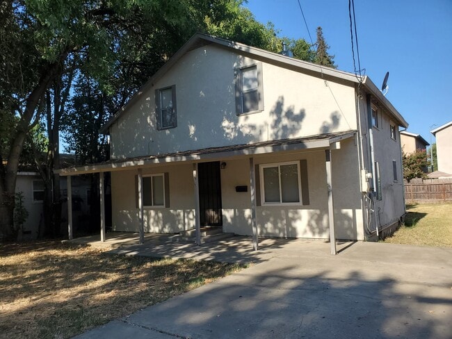 Building Photo - 430 Robinson Ave