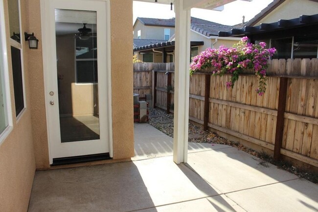 Building Photo - 3879 Mecca Ave